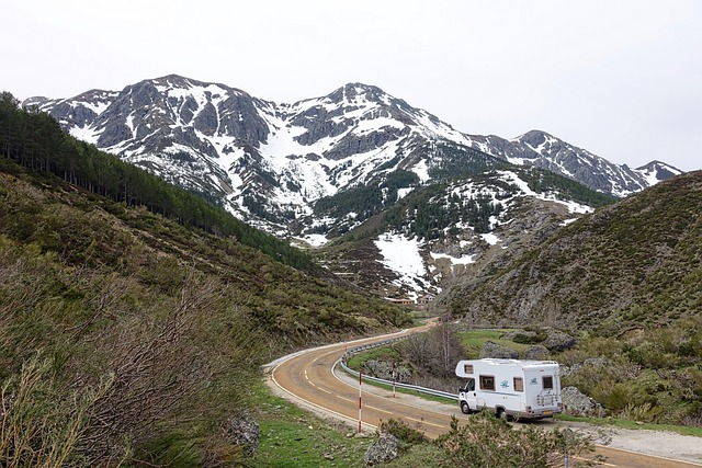 motorhome, camper, mountains